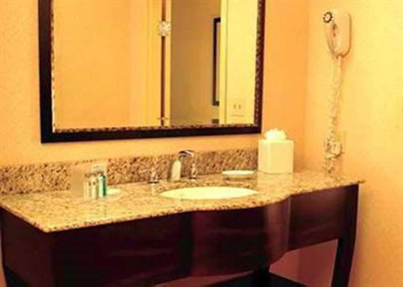 Hampton Inn And Suites Hope Exteriör bild
